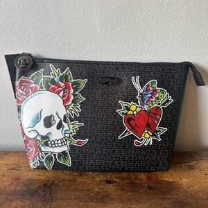 Ed Hardy Black Pouch with Skull and Heart Design Skull Zipper Pull NWT
